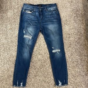 Judy Blue skinny distressed jeans size 15/32